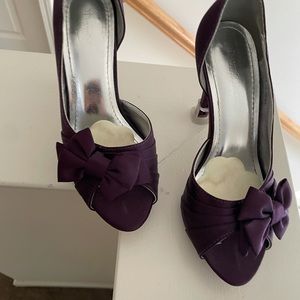 High heeled shoe size 7